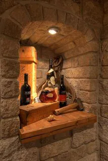 Pierre de Newport Cambria large image 6